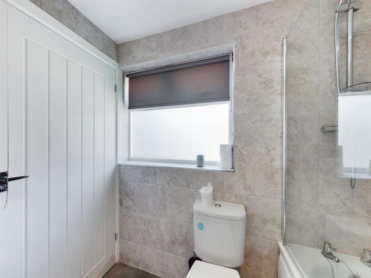 Gorst House 2 Bed House, Sleeps 4 Close To Stadium * Liverpool